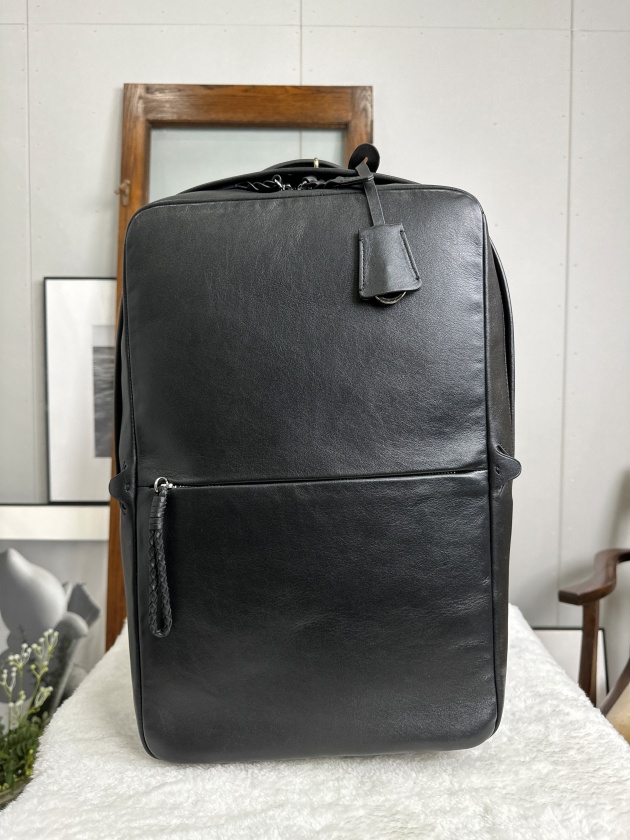 バッグ RI HERRIE BOX PREMIER - II / RAPTO FLEX｜斜めファスナーと構造美が光る