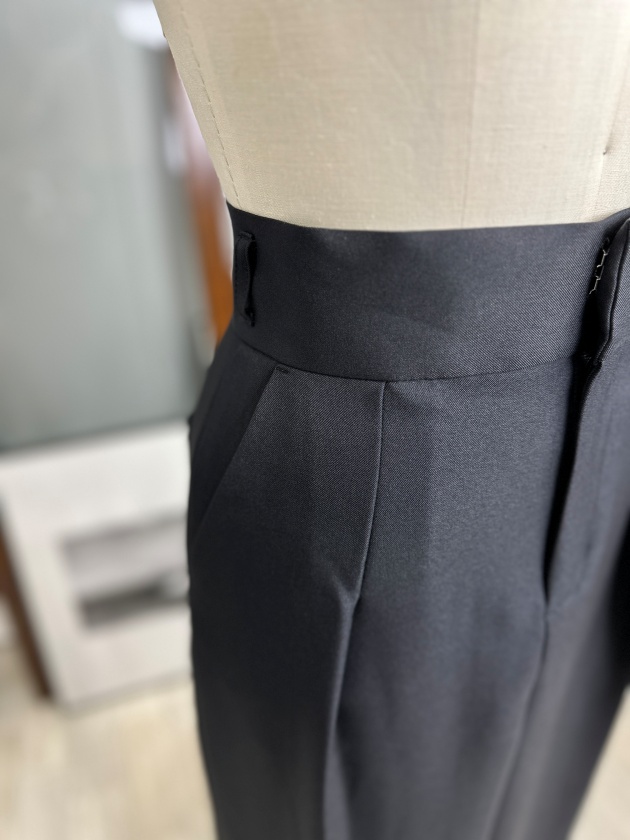 Marco&Louise】スラックス風ロングタイトスカート | MANO（マーノ