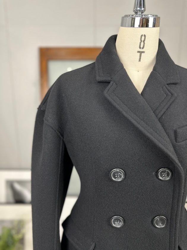 N°21 Numero ventuno】ヌメロヴェントゥーノ ショートコート | MANO