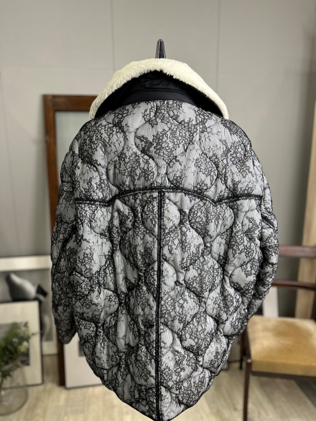 コート N21 numero ventuno FW24 COAT (N021 3028 6490) N°21 Numero ventuno】ヌメロヴェントゥーノ チェスターコート