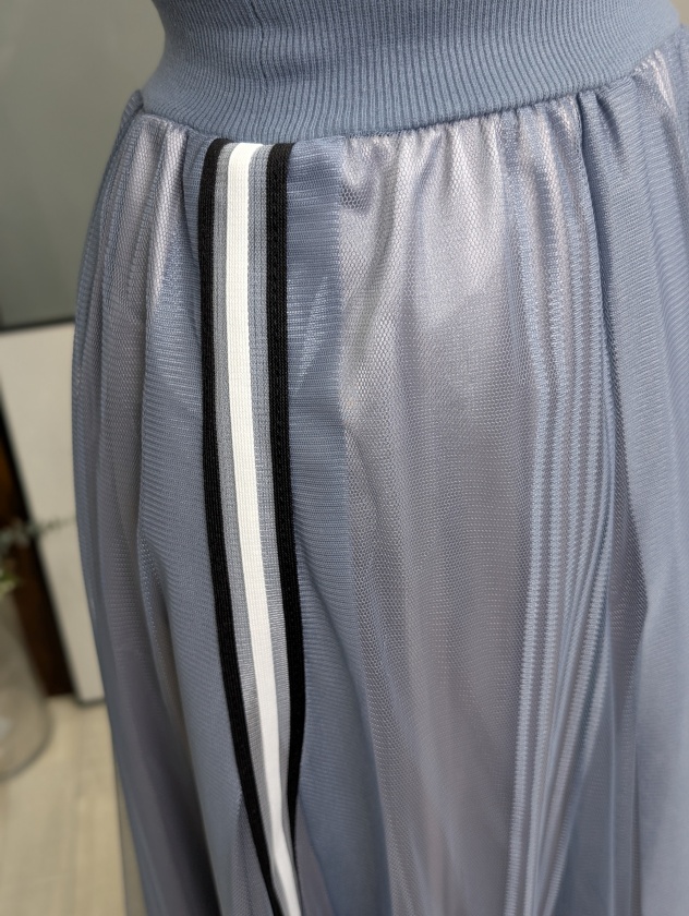 再入荷【MONILE】モニーレ ストライプチュールサイドラインスカート