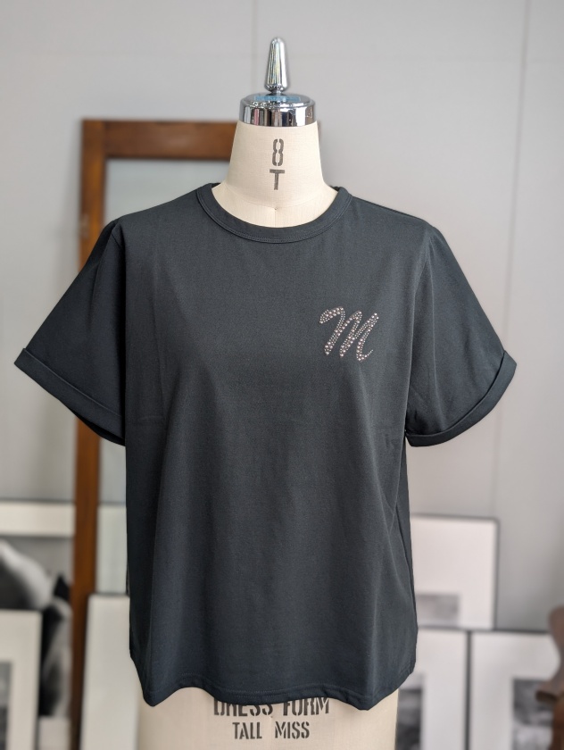 Marco&Louise】Mロゴブローチ風Tシャツ | MANO（マーノ）｜公式