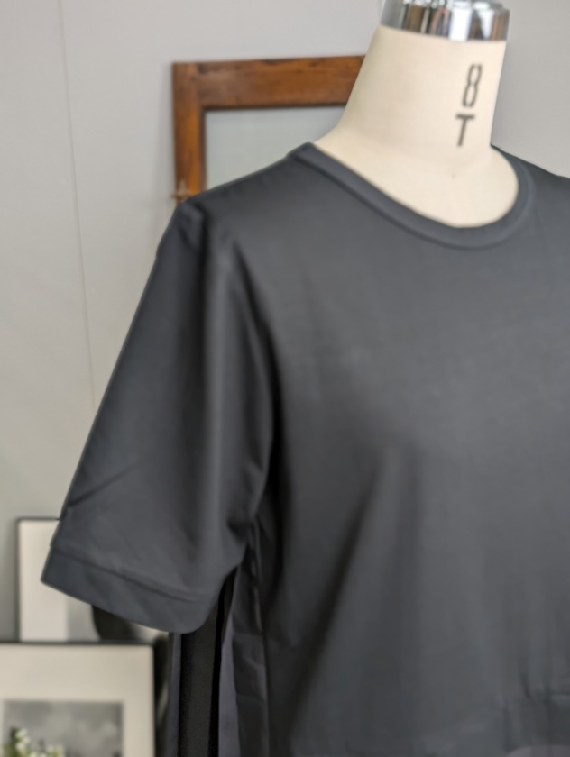 【新品・未使用】TORRAZZODONNA プリーツハイブリットTシャツ 新品・未使用】TORRAZZODONNA プリーツハイブリットTシャツ