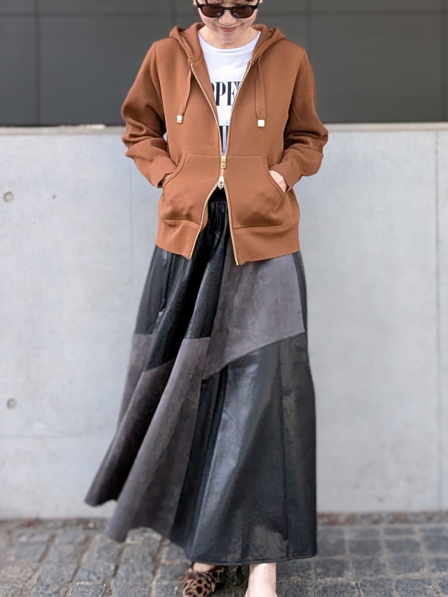 再入荷【MONILE】WEB限定・フェイクレザースウェードスカート | MANO