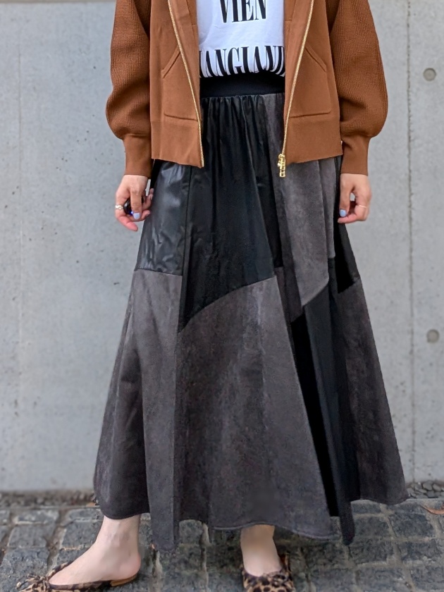 再入荷【MONILE】WEB限定・フェイクレザースウェードスカート | MANO