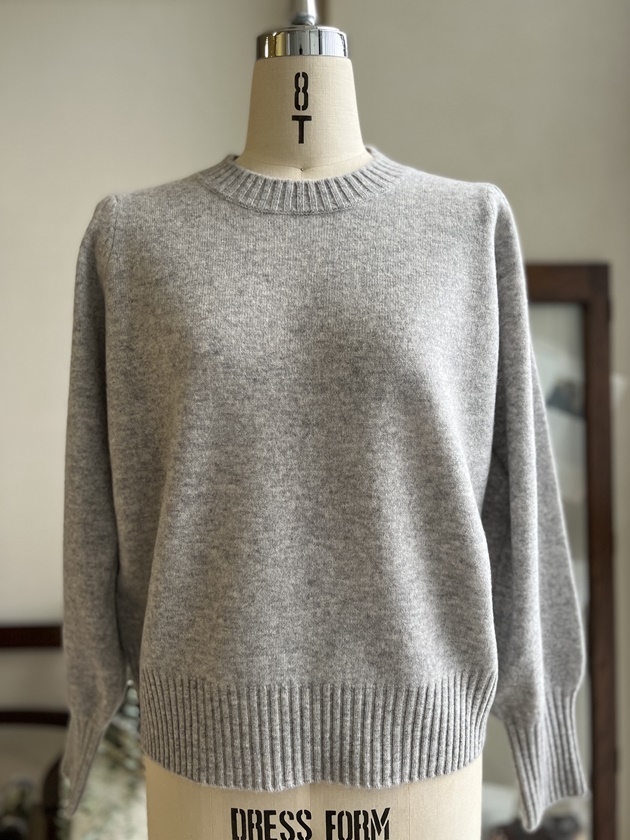 vaqutaux カシミヤ長袖プルオーバー 2021F/W 162432 カシミヤ 7G 裾変化ハイネックプルオーバー