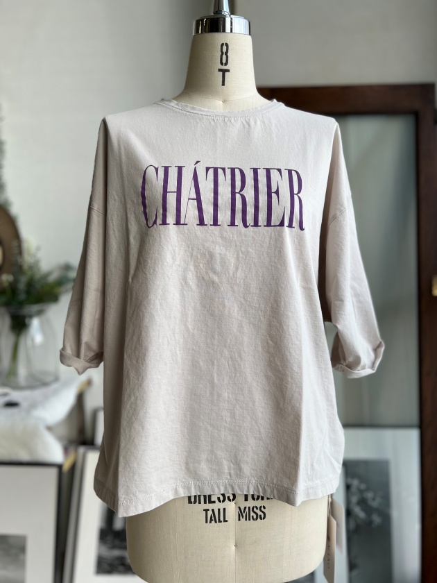 MICA&DEAL】マイカ＆ディール CHATRIERロゴプリントT-shirt